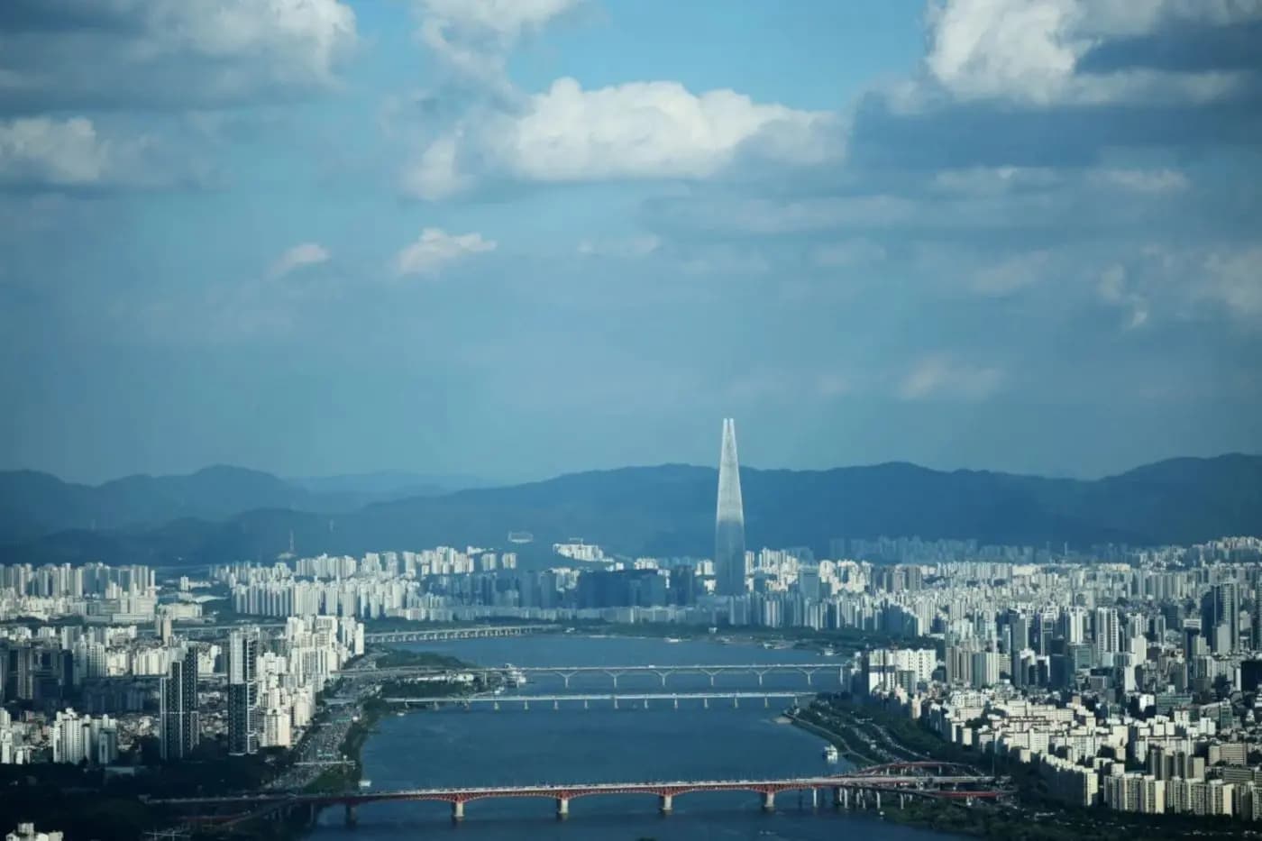 Seoul's green space a battleground for mayor and South Korea's president