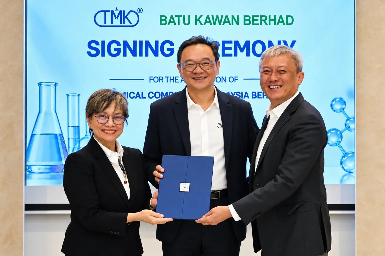 Selepas tiga bulan rundingan, Batu Kawan meterai perjanjian jual CCM kepada TMK Chemical pada harga RM940 juta