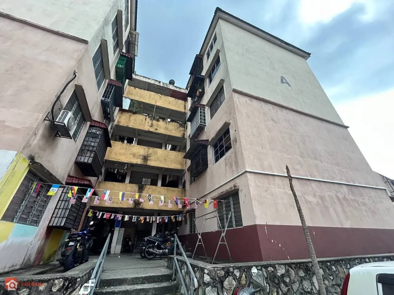 PANGSAPURI RAMPAI IDAMAN, PRIMA DAMANSARA, PETALING JAYA, SELANGOR